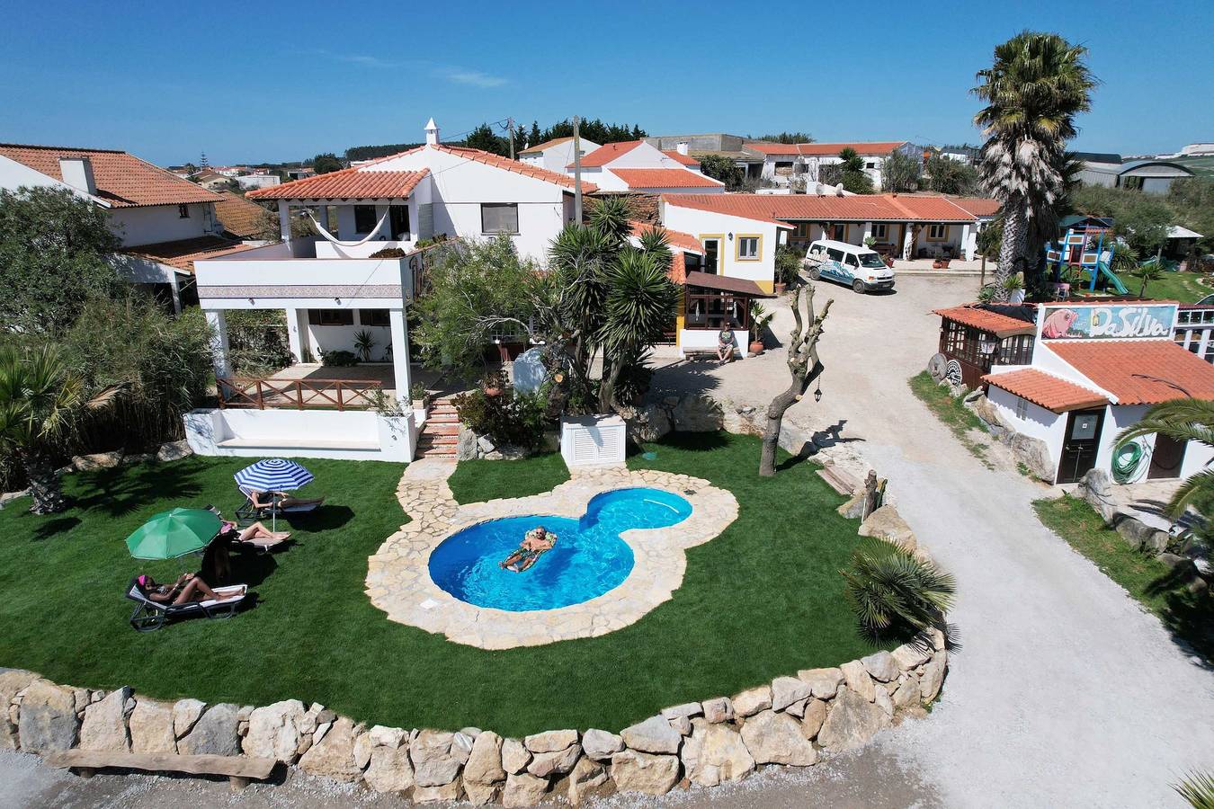 Apartamento entero, Casa Galeria – Artistic Surf Lodge in Portugal in Lourinhã, Distrito de Lisboa