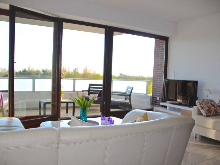 Ferienhaus für 4 Personen, mit Balkon und Garten sowie Seeblick und Ausblick in Wesermarsch - 2