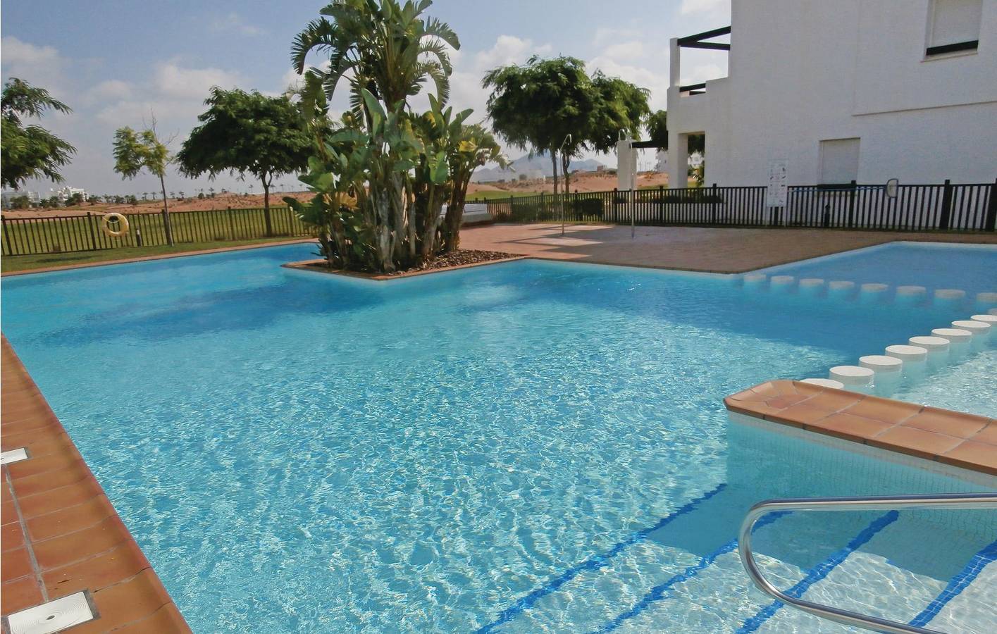 Entire holiday apartment, Terrace Apartment with AC, Pool & WiFi in Golf Resorts Murcia, Torre Pacheco