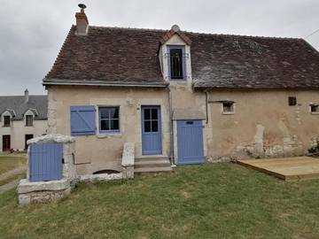 Gîte pour 2 personnes, avec terrasse et jardin à Azay-le-Ferron