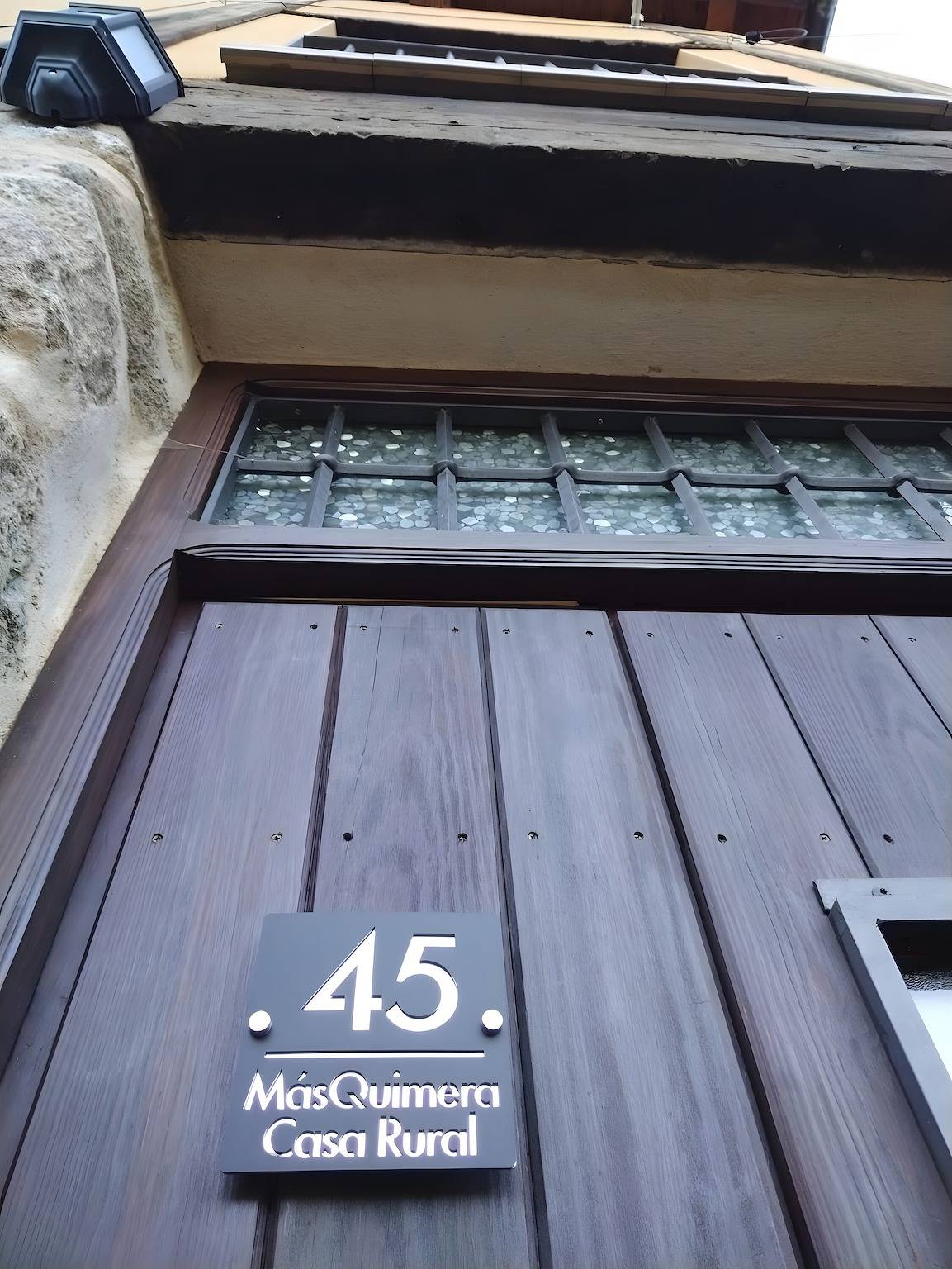 Casa Rural 'Quimera' con Vistas a la Montaña y Balcón in Gil-García, Provincia de Ávila