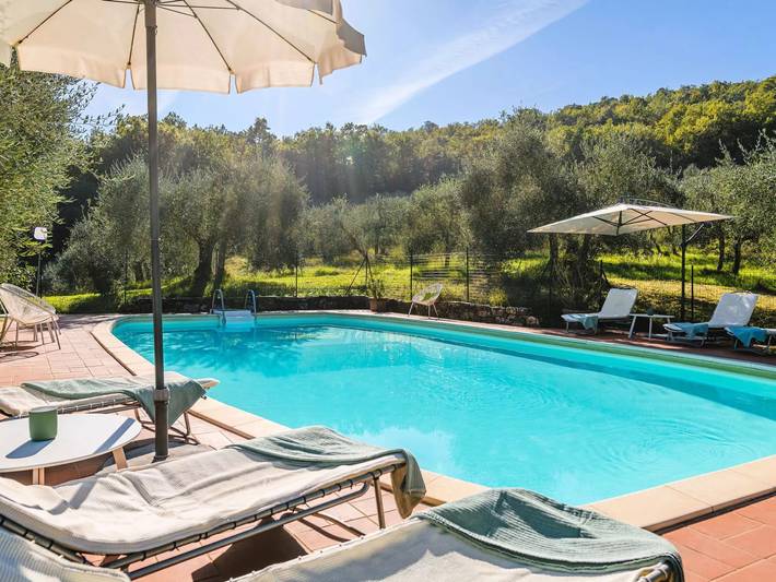 Location de vacances pour 16 personnes, avec piscine et jardin à Sinalunga