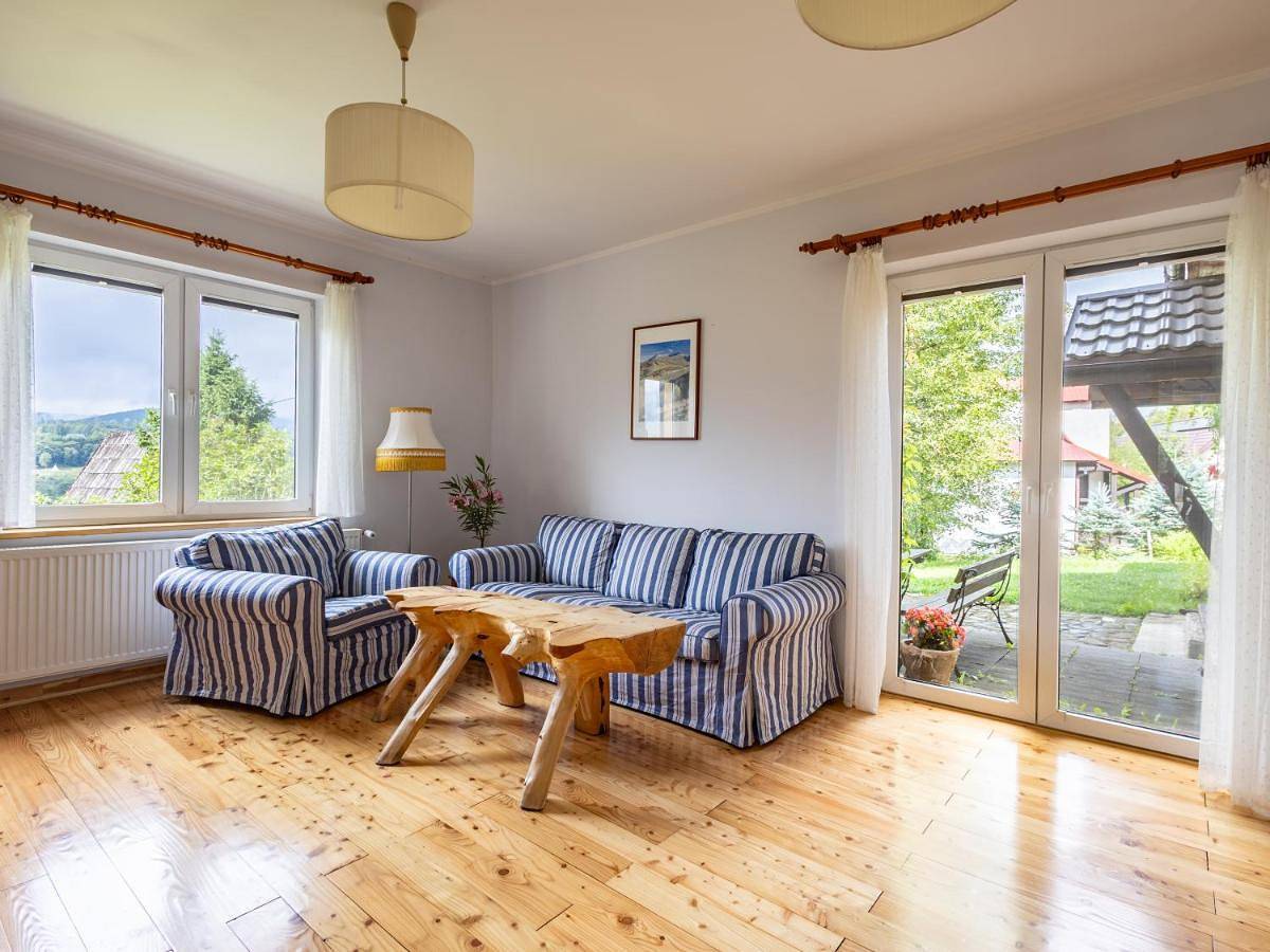 Two-Bedroom Suite in Bieszczady