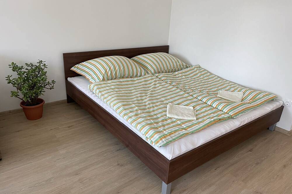 Ganze Wohnung, Kiadó lakás a belvárostól 1kmre in Kopisch, Kaposvári járás