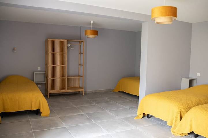 Location de vacances pour 10 personnes, avec Terrasse et Jardin à Olby - 2