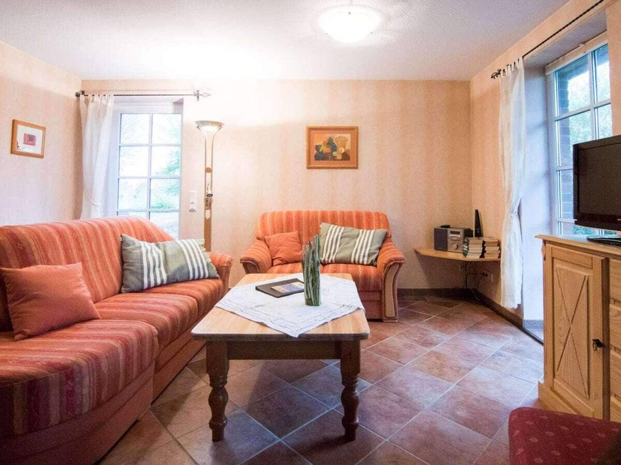 Jan Comfortable holiday residence in Nordstrand (Gemeinde), Nordseeküste