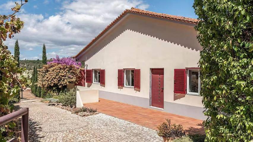 Ferienhaus für 6 Personen, mit Garten und Terrasse sowie Pool, mit Haustier - 1