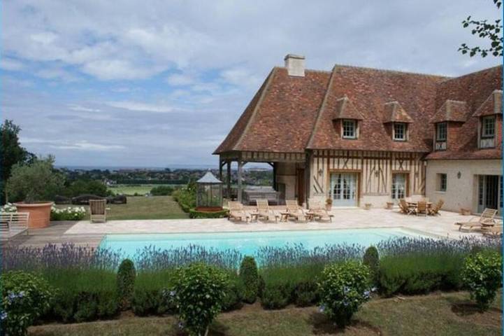 Villa for 12 people, with garden and hot tub as well as sauna - 1