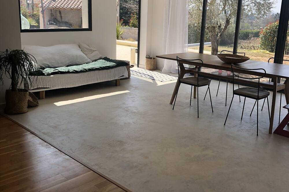 Superbe villa 170 m2 au calme avec piscine,maison près d  Aix en Provence in Rousset, Région d'Aix-en-Provence
