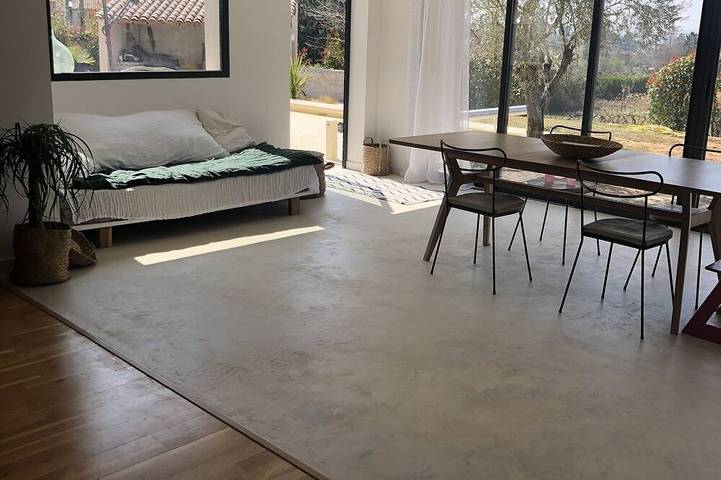 Location de vacances pour 7 personnes, avec terrasse et jardin à Rousset - 4