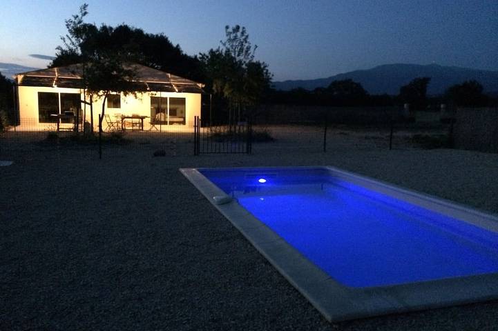 Maison de vacances pour 6 personnes, avec Terrasse et Jardin à Mazan