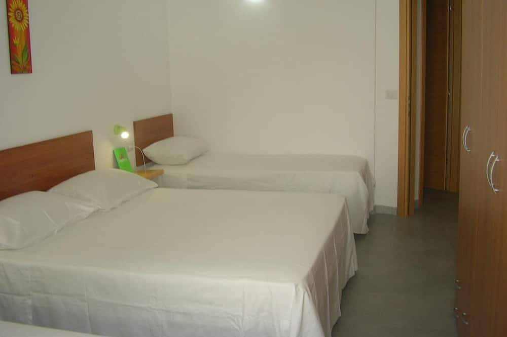 Entire apartment, Bright basement flat in Sannicola, Gulf of Taranto