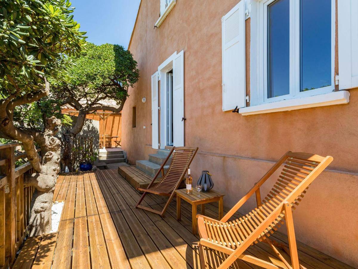 Villa in La Madrague, Hyeres