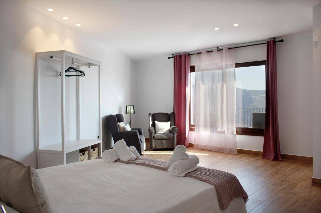 Apartamento entero, Suite Émber-Fuego in Soportújar, Provincia de Granada