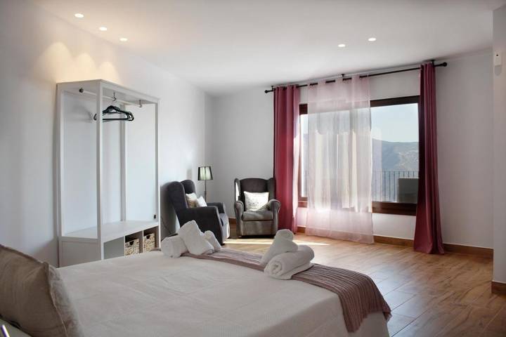 Apartamento para 2 personas, con Terraza y Vistas en Soportújar