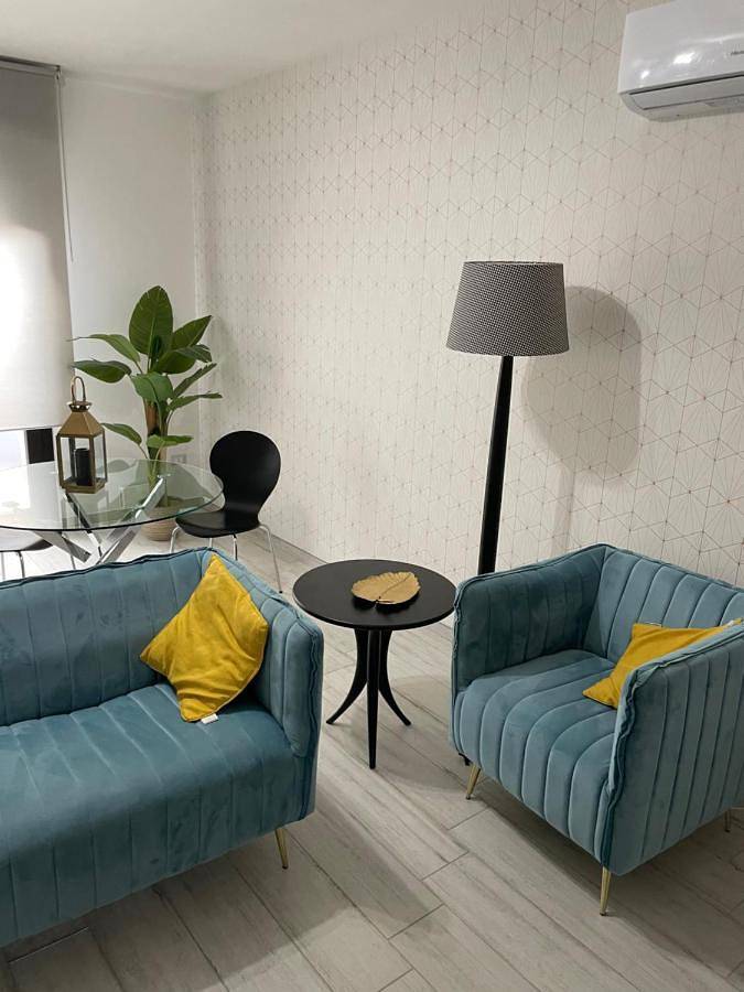 Appartamento intero, One-Bedroom Apartment in Decimomannu, Campidano
