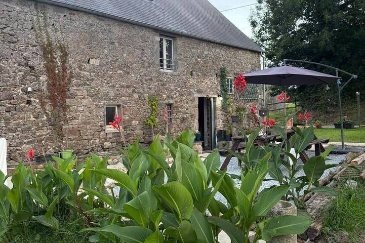 Location de vacances pour 10 personnes, avec jardin, animaux acceptés à Nicorps