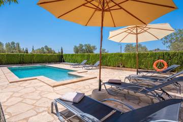 Holiday Rental for 6 People in Porreres, South Majorca, Photo 1