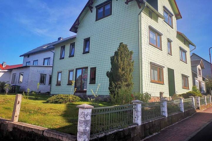 Ferienhaus für 8 Personen, mit Whirlpool und Garten sowie Terrasse, mit Haustier in Gehlberg
