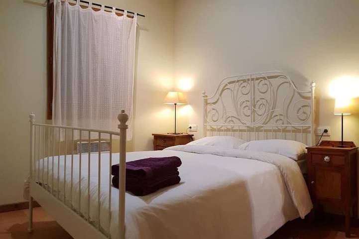 Location de vacances pour 14 personnes, avec terrasse et jardin à Err - 2