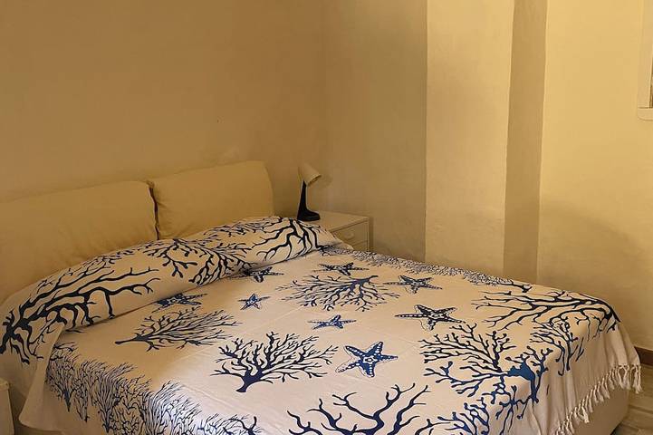 Appartement entier, Private and spacious 1-bedroom apartment in Baja Sardinia, Arzachena