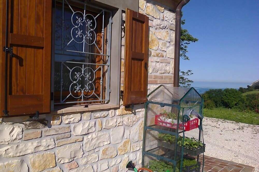 Ganze Wohnung, Im Park des Conero und dem Meer vor dem Haus in Ancona, Riviera del Conero