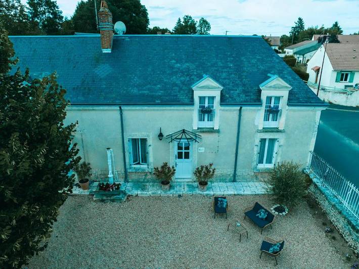 Location de vacances pour 2 personnes, avec piscine ainsi que vue et jardin à Thenay - 4