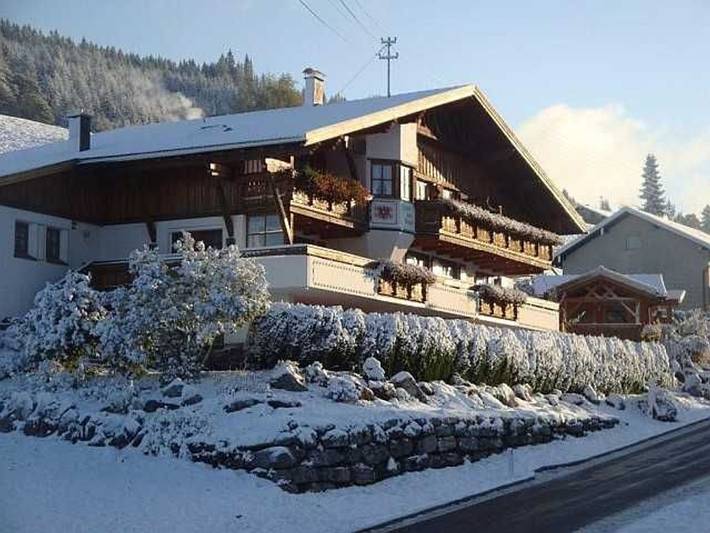 Hütte für 2 Personen, mit Balkon und Sauna sowie Ausblick in Jungholz