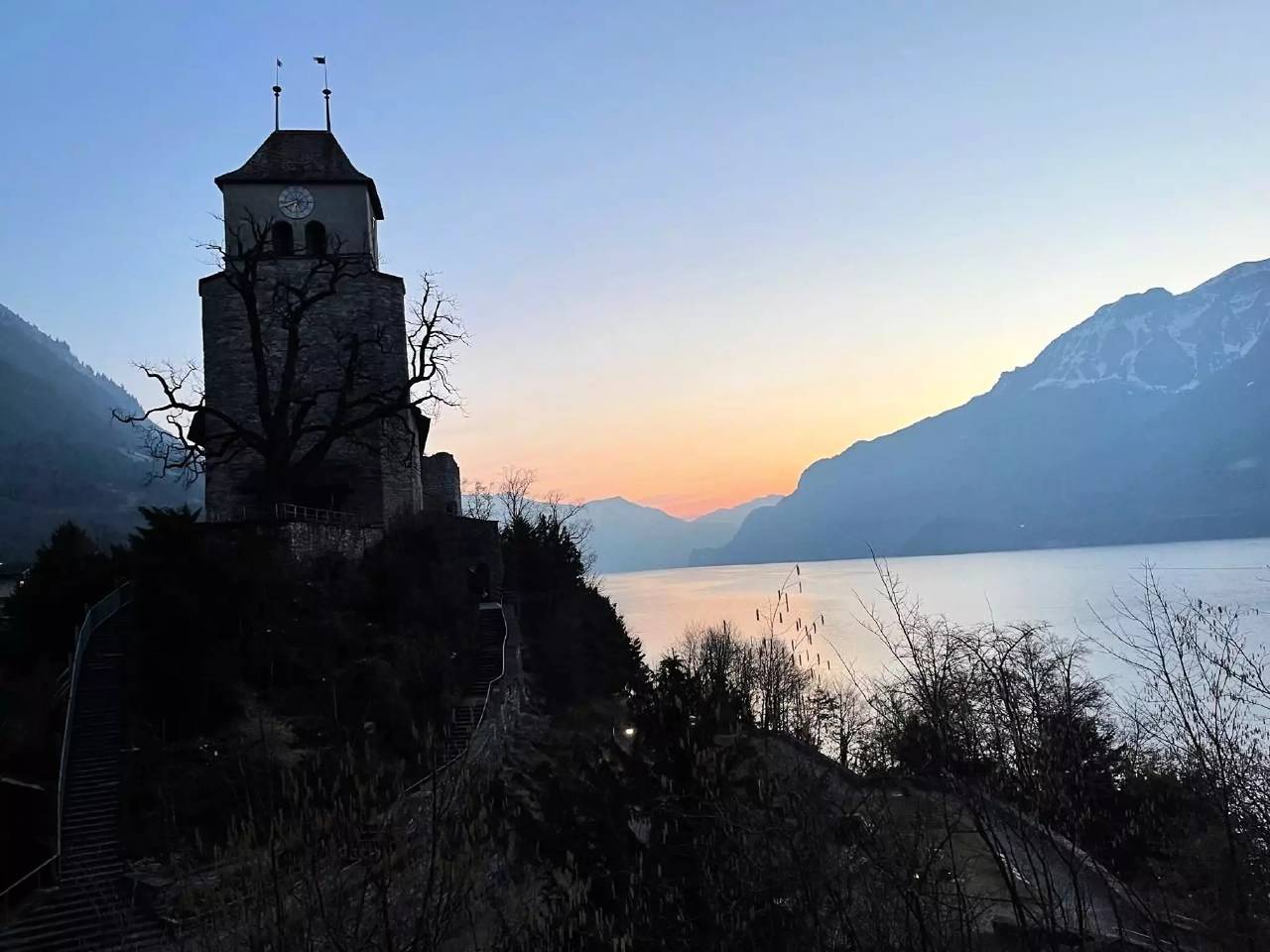 Haus 4 Personen in Ringgenberg, Berner Oberland