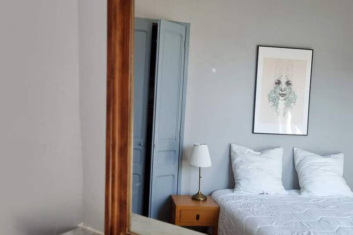 Villa in Provence - Luberon, *4bedroom/swimming pool * fenced garden & parking in La Roque-d'Anthéron, Aix-en-Provence region