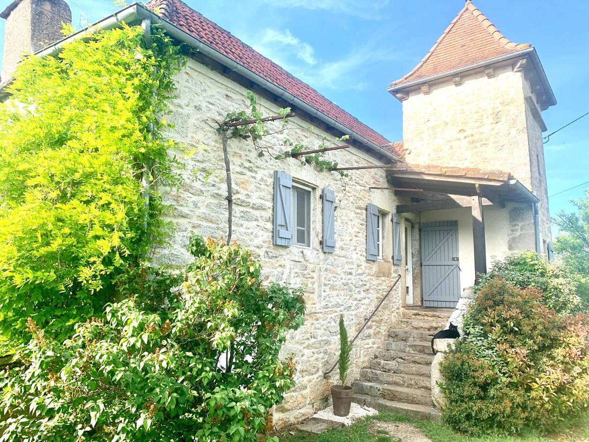 Double Room in Calvignac, Quercy