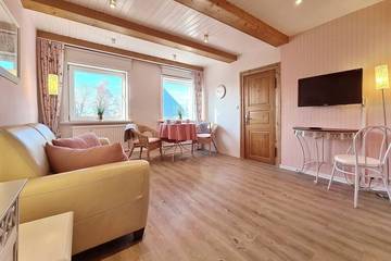 Ferienwohnung für 2 Personen, mit Terrasse und Garten in Vadersdorf