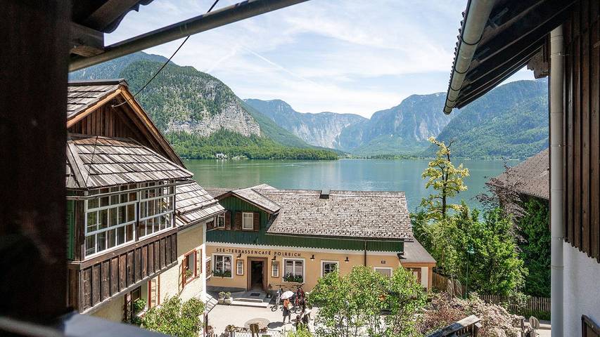 Ferienwohnung für 4 Personen, mit Garten und Sauna sowie Balkon und Seeblick in Hallstatt