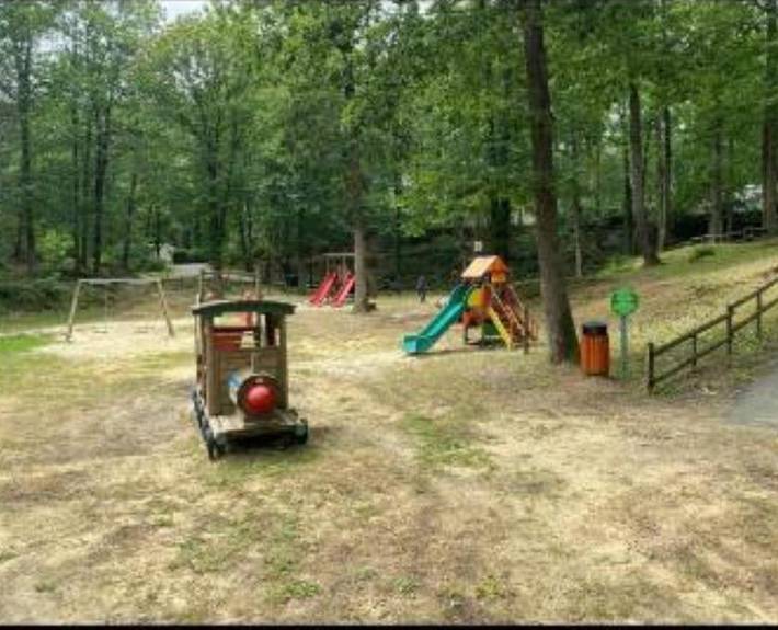 Camping pour 6 personnes, avec piscine et jardin dans Essonne - 4