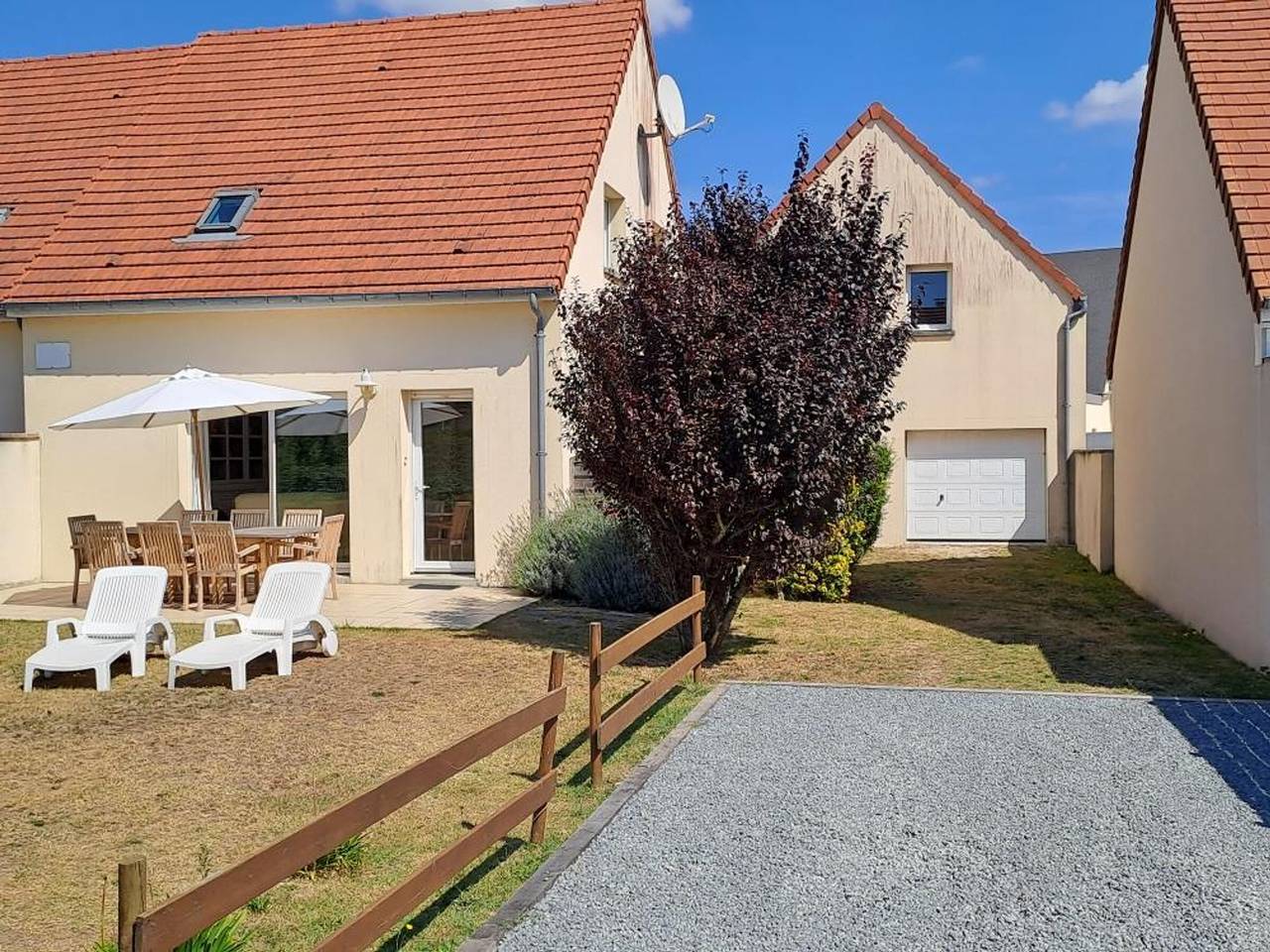 Maison de Vacances 3 Ch, Jardin Clos, Plage à 100m in Saint-Jean-de-la-Rivière, Côte de la Déroute