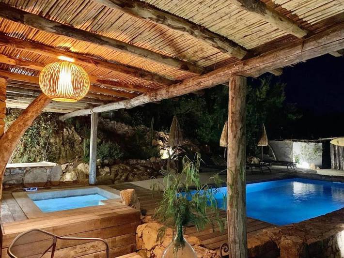 Chambre d’hôte pour 2 personnes, avec jardin et piscine ainsi que sauna et vue à Peri