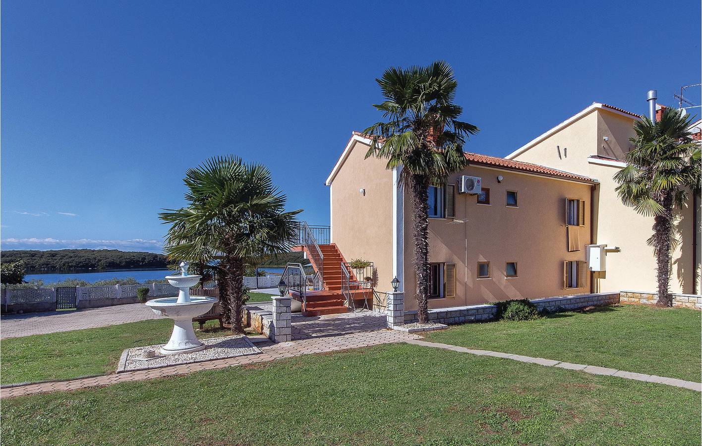 Hel ferielejlighed, Ferielejlighed for 4 personer med terrasse in Funtana, Vrsar-Funtana