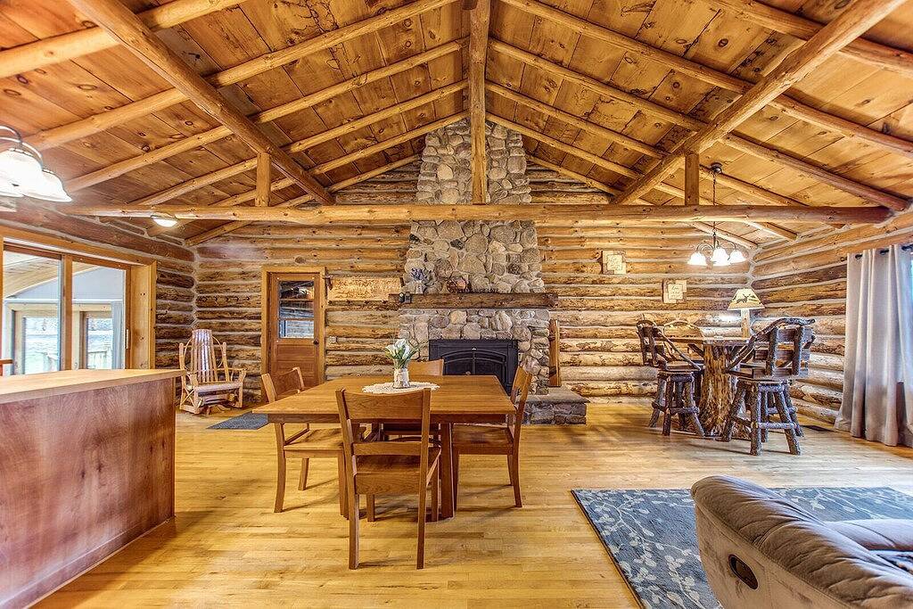 Gemütliche Hütte mit 3 Schlafzimmern auf dem Land für 6 Personen in Keuka Lake