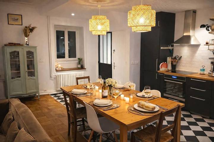 Location de vacances pour 8 personnes, avec jardin à Bailleau-Armenonville