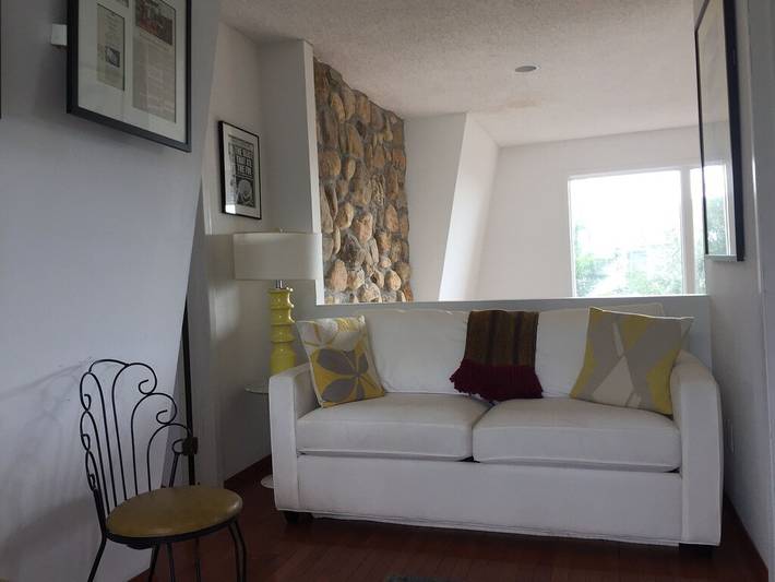 Vacation rental for 6 people, with hot tub and yard as well as balcony, with pets in Montauk