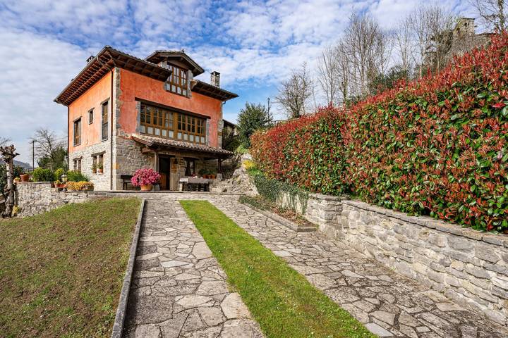 Casa rural para 8 personas, con jardín en Cangas de Onís