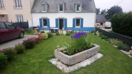 Gîte pour 4 personnes, avec terrasse et jardin à Peumerit