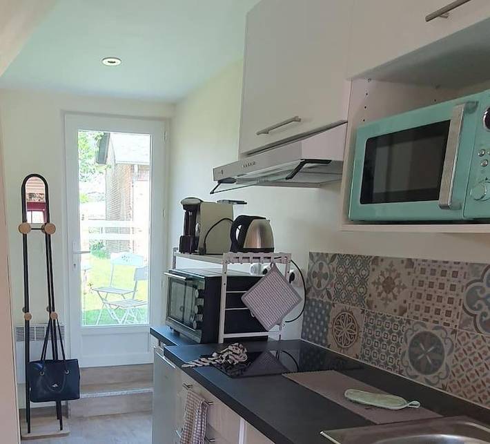 Gîte pour 2 personnes, avec jardin à Moyaux