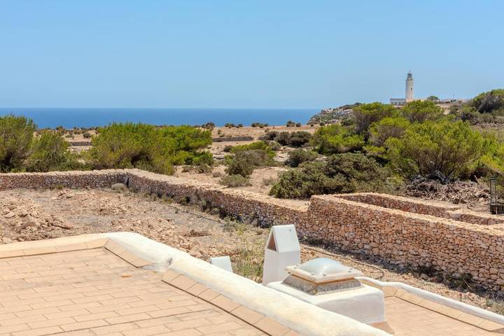 Casa rural para 6 personas, con jardín además de terraza y vistas en El Pilar de la Mola