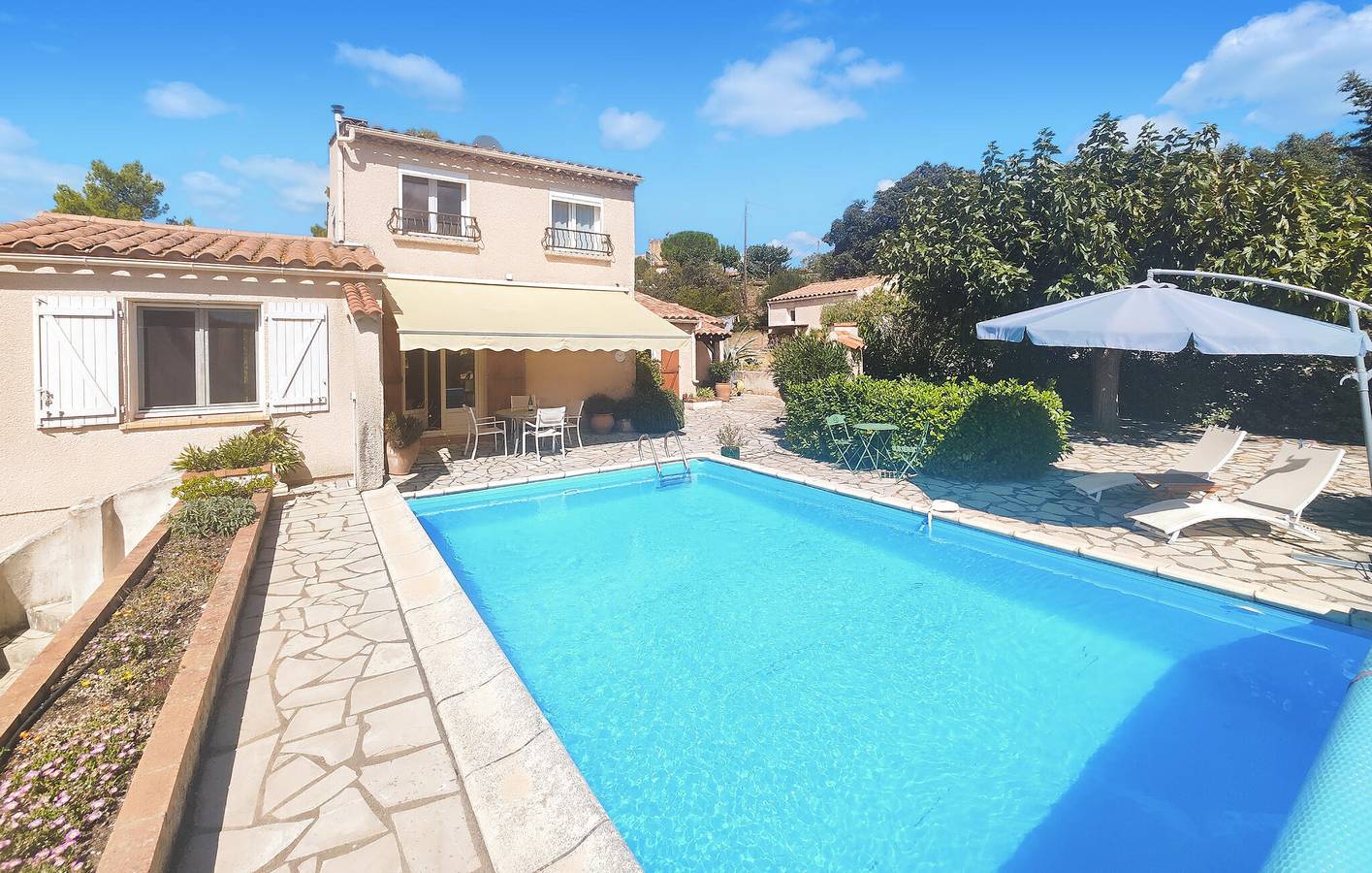 Appartement de luxe avec piscine et parking à 800m du centre d'Assignan in Assignan, Région de Béziers