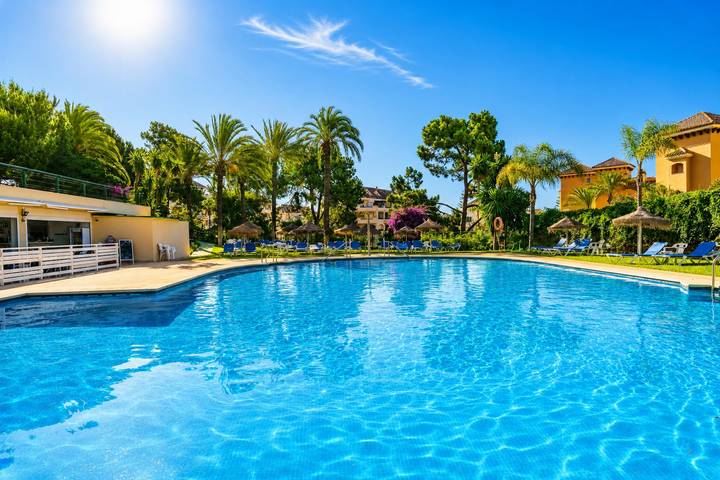 Ferienwohnung für 6 Personen, mit Meerblick und Terrasse sowie Pool in Marbella - 3