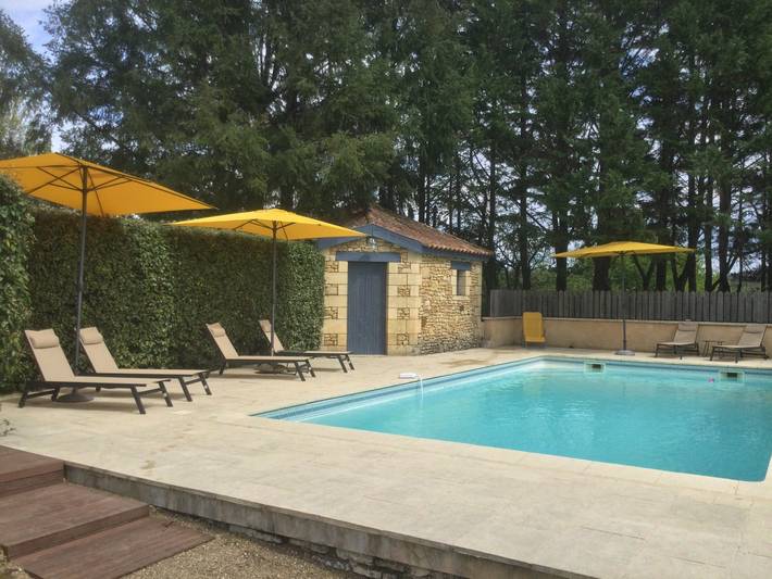 Gîte pour 4 personnes, avec piscine ainsi que jardin et terrasse à Sainte-Alvère - 3