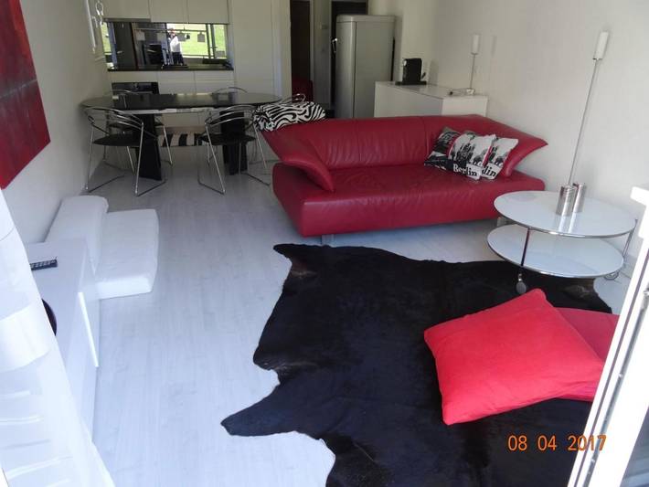 Ferienwohnung für 4 Personen, mit Balkon und Terrasse sowie Garten und Ausblick in Unterbäch