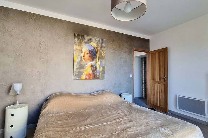 Gîte pour 8 personnes, avec terrasse à Châteauneuf-du-Pape - 2