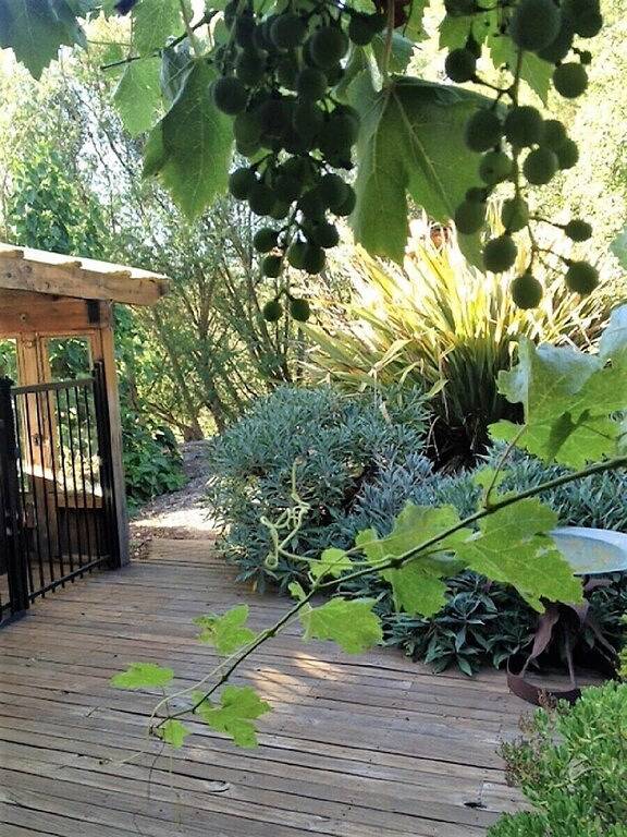 Saturna Art Retreat; privater Whirlpool in Daylesford, Hepburn Shire